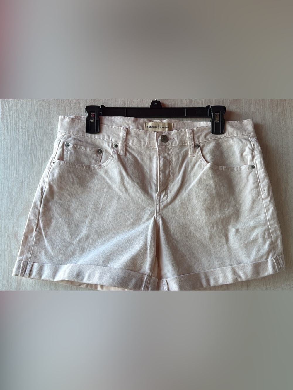 GAP Men's Cream/Off-White Denim Shorts